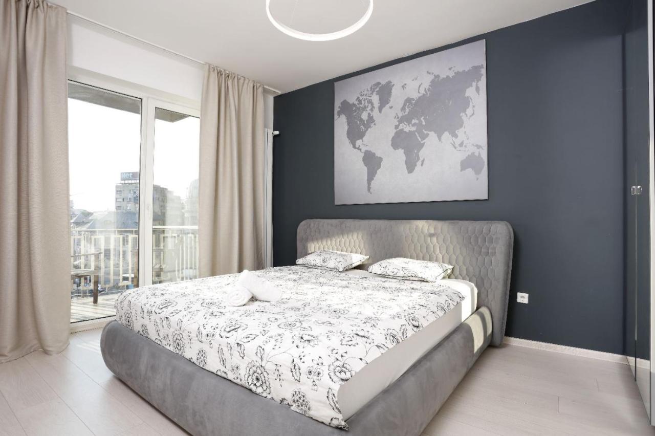 2 Bedroom Apartment With Amazing View In City Center Bucharest Exterior photo