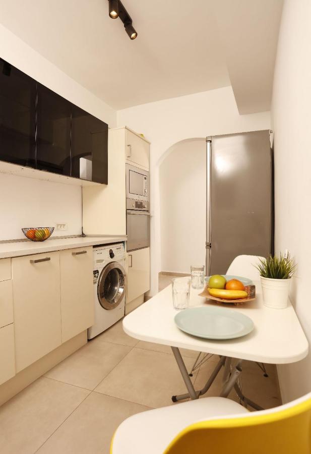2 Bedroom Apartment With Amazing View In City Center Bucharest Exterior photo